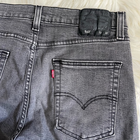 Men’s Gray Levi’s Jeans Size 32x30 - Picture 4 of 7